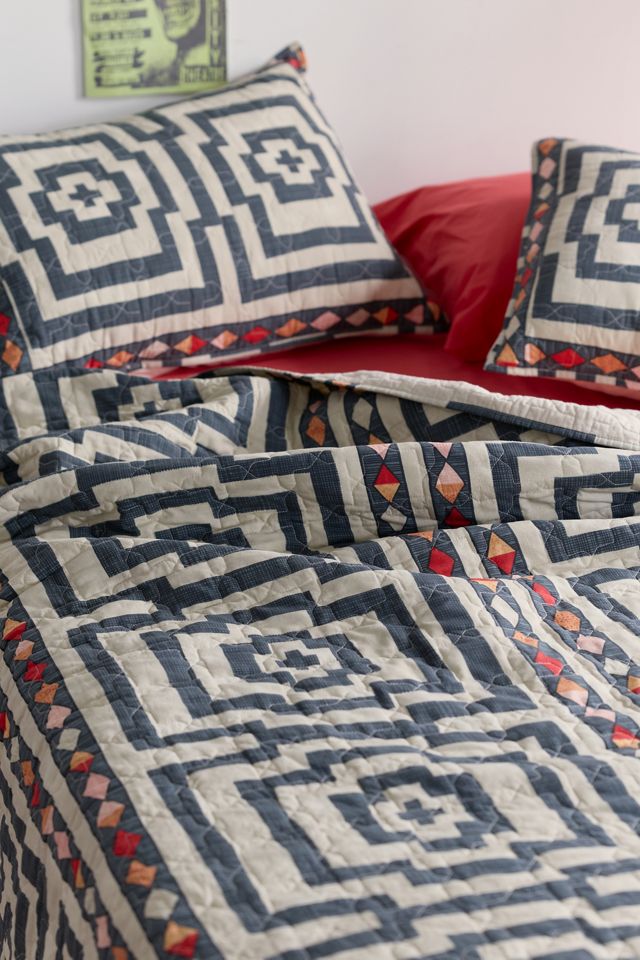Jungalow Hypnotic Quilt Set #2