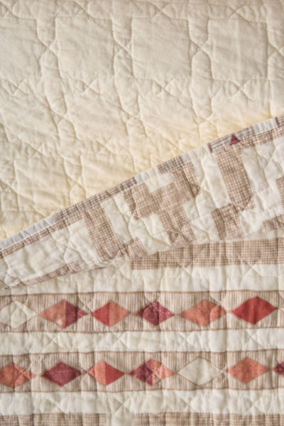 Jungalow by Justina Blakeney Hypnotic Quilt - Thumbnail 2