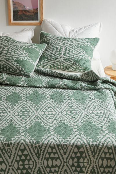 アウトドア寝具 Urban outfitters blanket Forest Print Gauze Bed Blanket | Urban Outfitters