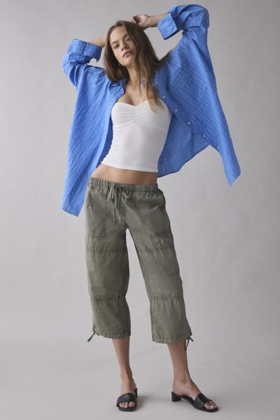 BDG PEYTON STRAIGHT-LEG UTILITY CAPRI PANT IN OLIVE, WOMEN'S AT URBAN OUTFITTERS 