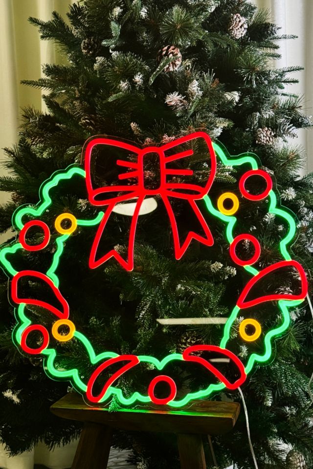 Echo Neon Christmas Wreath Neon Sign #1