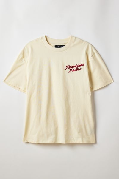 Pro Standard Uo Exclusive Mlb Philadelphia Phillies Team Logo Graphic Tee In Eggshell, Men's At Urban Outfitters In Eggshell