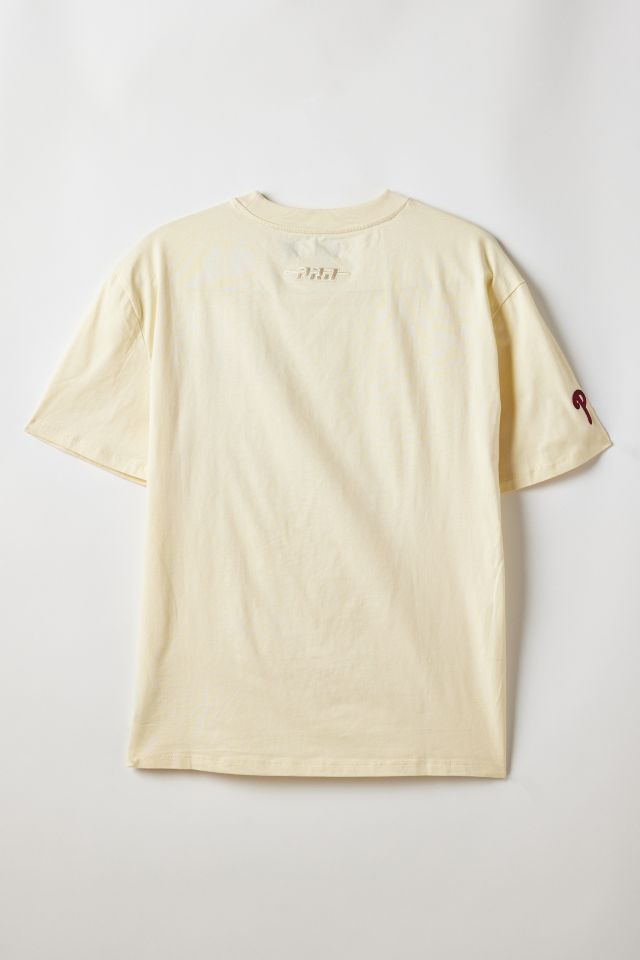 Pro Standard UO Exclusive MLB Philadelphia Phillies Team Logo Graphic Tee #2