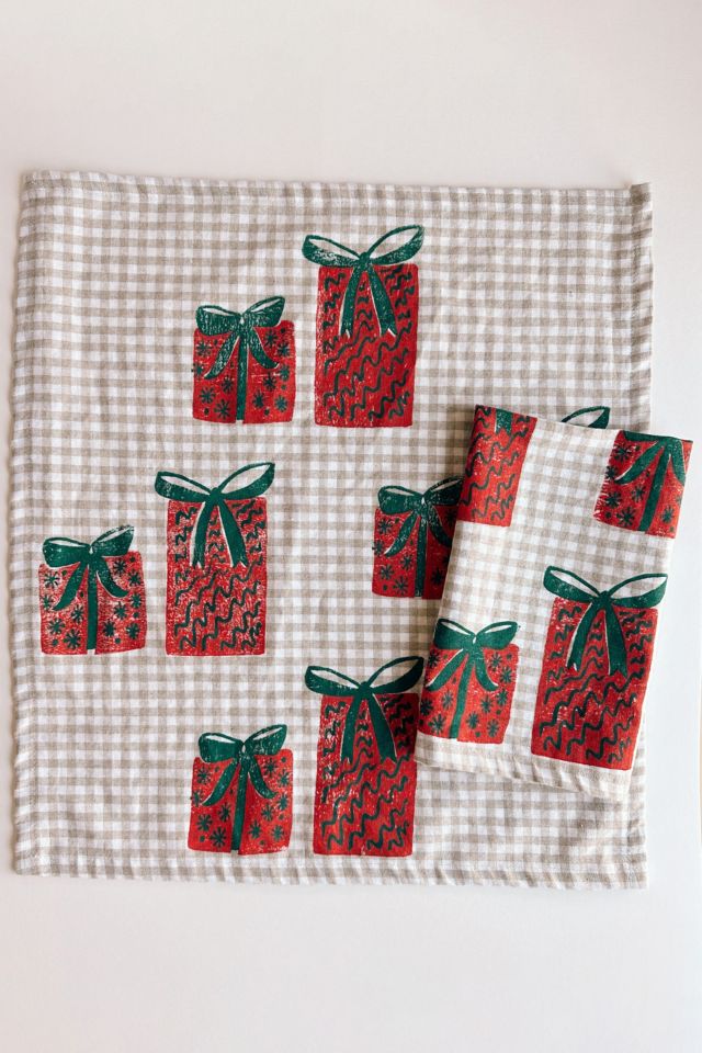 Julie Peach Block Printed Presents  Napkin Set #4
