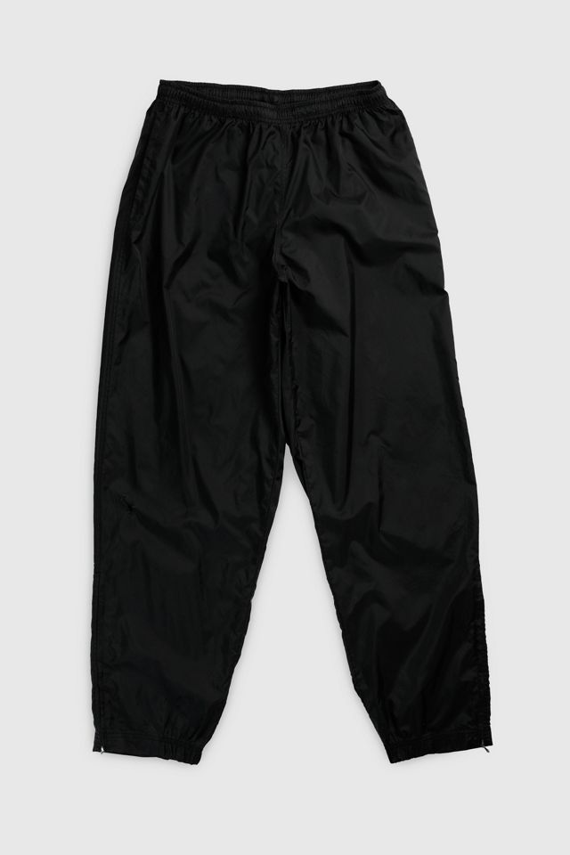 Vintage Nike Windbreaker Pants 301 | Urban Outfitters Vintage Nike Windbreaker Pants 301 | Urban Outfitters