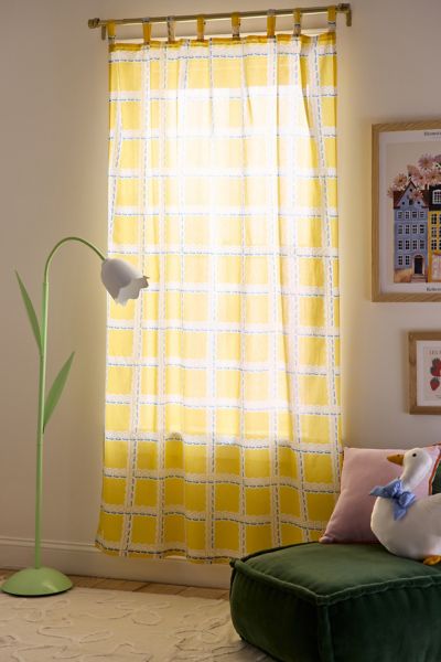 Briar Grid Patterned Window Panel