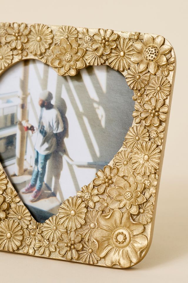 Flower Heart Cutout 4” x 4” Picture Frame | Urban Outfitters