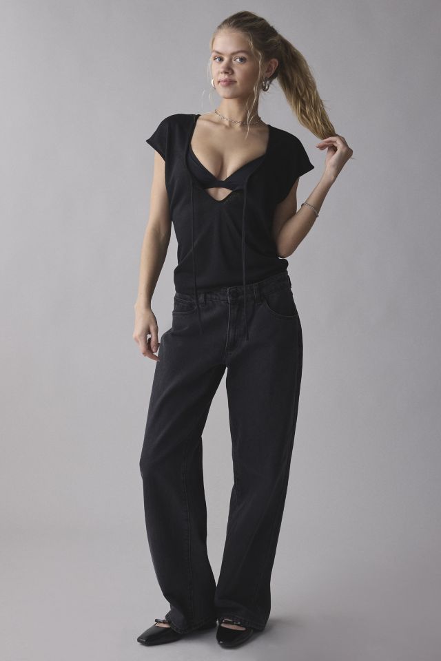 UO Zoe Keyhole Scoop Neck Cropped Top #1