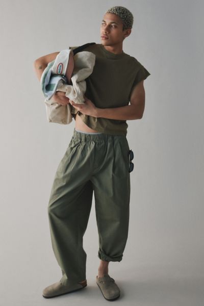 UO Wesley Twill Pull-On Chino Pant Product Page