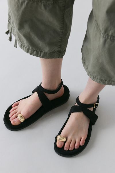 Azalea Wang Kani Flat Sandal