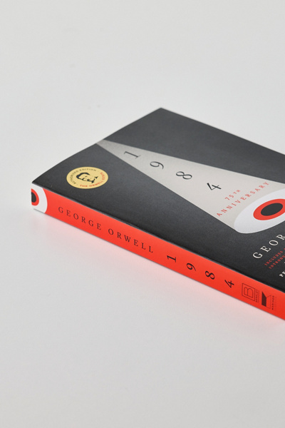 1984: 75th Anniversary - George Orwell: 9780452262935