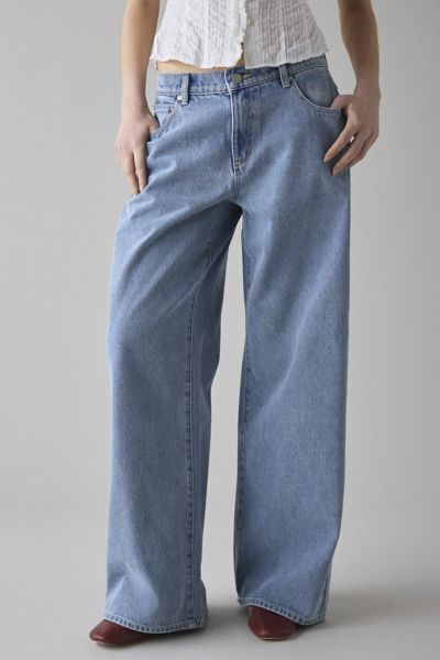 Abrand 99 Paris Low-Rise Mega Baggy Jean