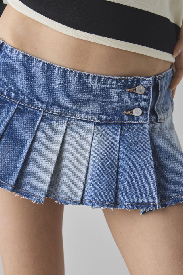 Abrand 00 Jenna Pleated Low-Rise Denim Micro Mini Skirt #1