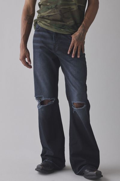 BDG Slacker Destructed Relaxed Flare Jean