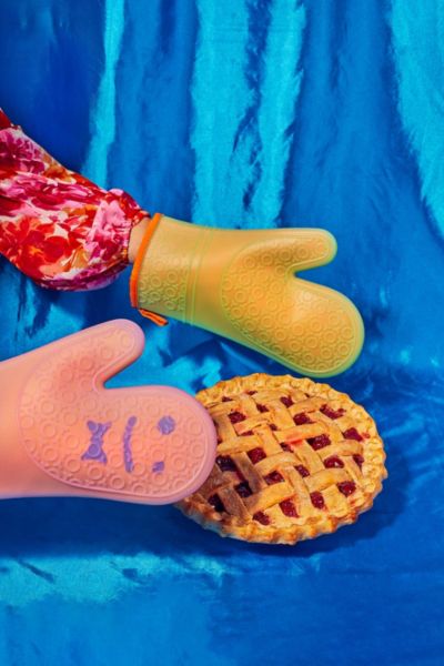 Staff Oven Mitts At Urban Outfitters