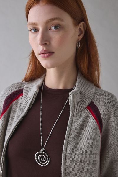 Milan Metal Pendant Necklace
