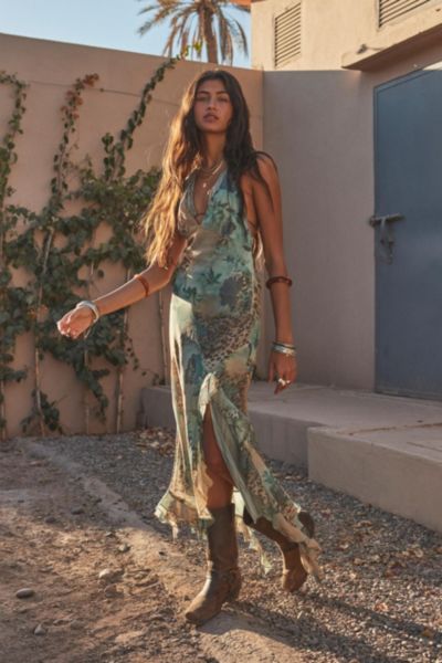 Kimchi Blue Dhalia Chiffon Halter Dress