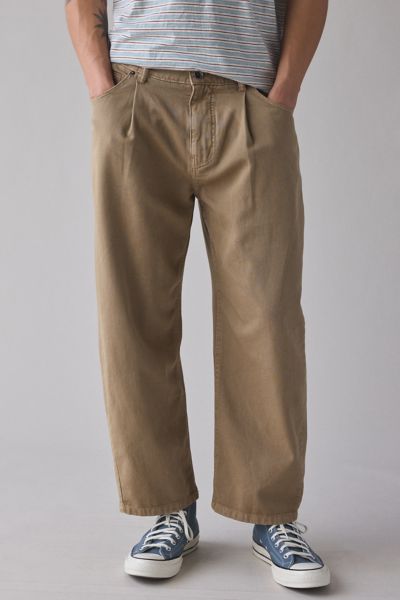 BDG TWILL 5-POCKET PLEATED DAD CHINO PANT IN TAN, MEN'S AT URBAN OUTFITTERS 