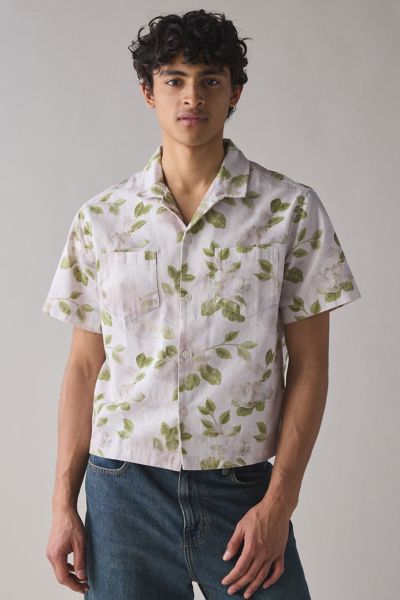 BDG FLORAL WASHED COTTON SHORT SLEEVE SHIRT TOP IN NEUTRAL, MEN'S AT URBAN OUTFITTERS 