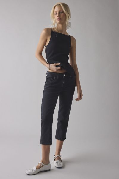 BDG CLEO MID-RISE STRAIGHT DENIM CAPRI JEAN IN BLACK, WOMEN'S AT URBAN OUTFITTERS 
