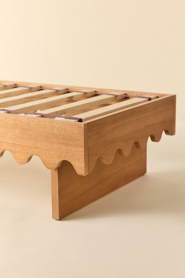Roma Scalloped Wood Daybed #4