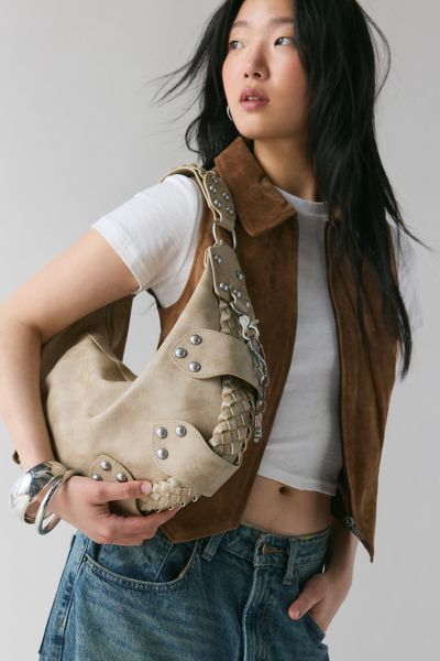 Urban Outfitters☆ フラップデニム・メッセンジャーバッグ BDG Denim Messenger Bag | Urban Outfitters