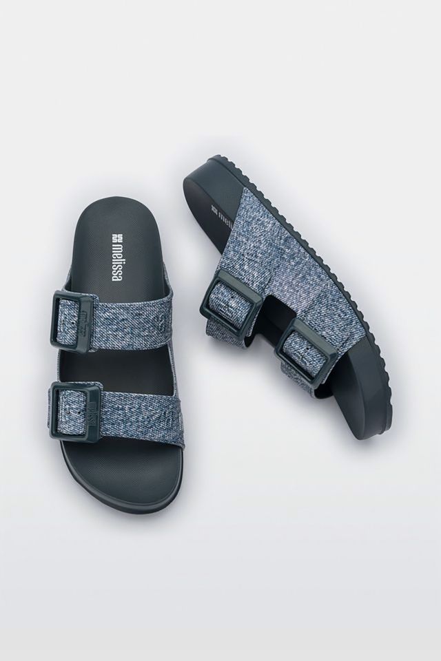 Melissa(メリッサ)・Cozy M-Lover Slide Denim サンダル 追跡有 Melissa Cozy M Lover Denim Slide | Urban Outfitters