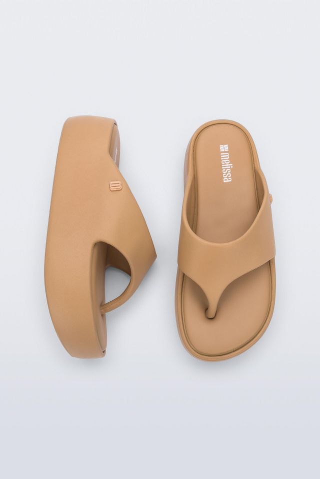 [Melissa] Ladies Free Platform Thong AD Cream / 税込み Melissa Free Platform Thong Sandal | Urban Outfitters