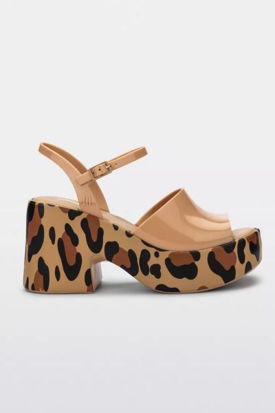 MELISSA LINA JELLY PLATFORM HEEL IN BEIGE/BLACK, WOMEN'S AT URBAN OUTFITTERS 
