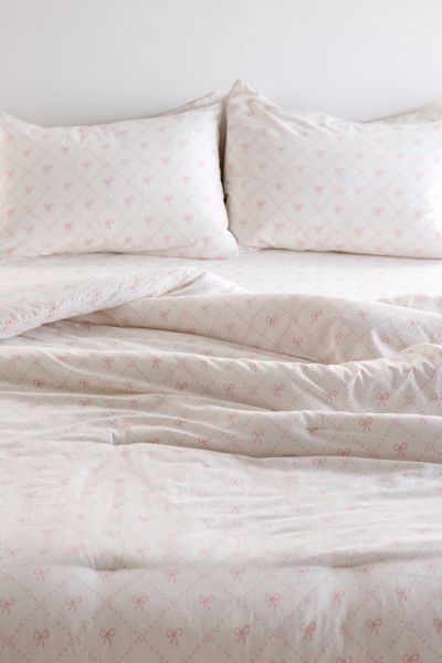 Urban Outfitters Eloise Bow Patterned Core Comforter Set In Pink At