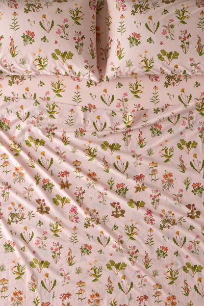 Urban Outfitters Flori Wildflower Patterned Sheet Set In Pink At