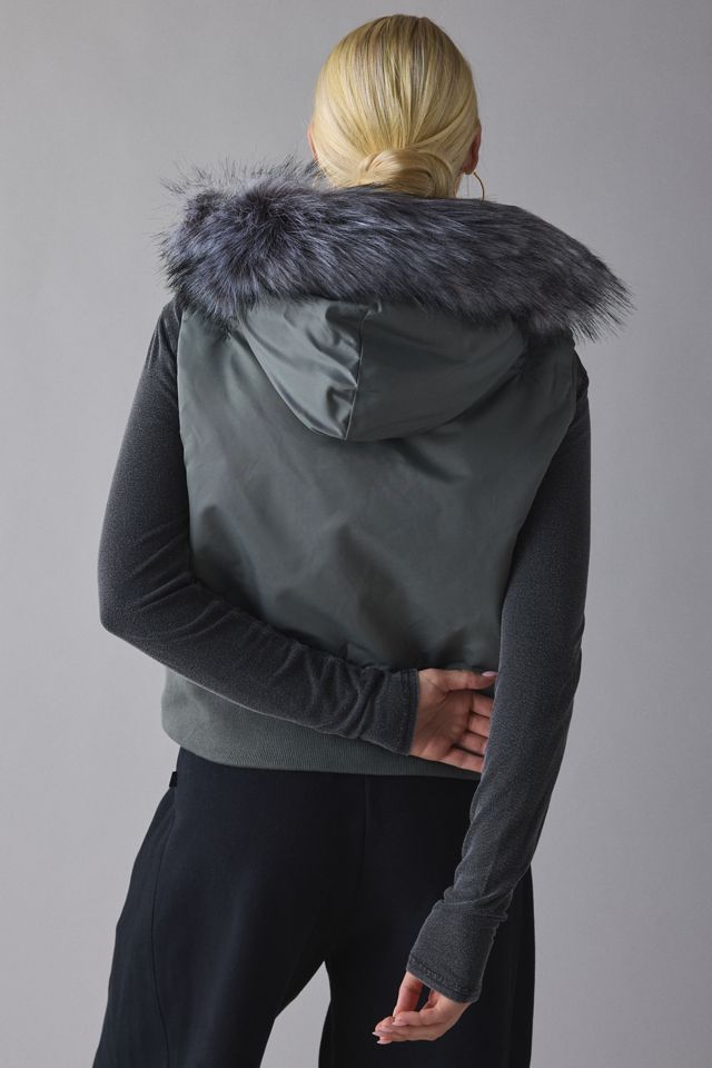 Alpha Industries N-B2 Vest | Urban Outfitters