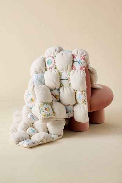 Clr Shop Boxer Woven Throw Blanket