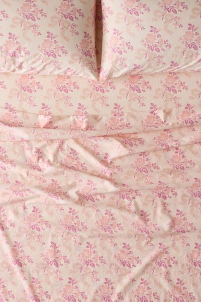 Urban Outfitters Juliette Floral Bow Toile Patterned Sheet Set In Rose At