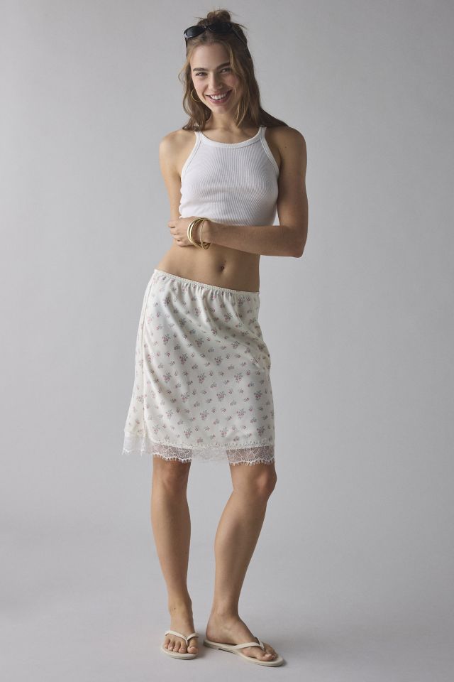 【Wondervisitor】23SS Satin Lace midi skirt Satin Lace midi skirt [3 Color] - wonder visitor | 60