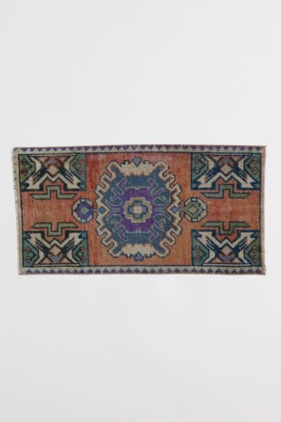 Canary Lane Vintage Mini Rug No. 1719