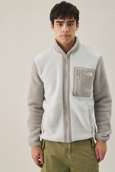 The North Face Yumiori Fleece Quarter Zip Sweatshirt