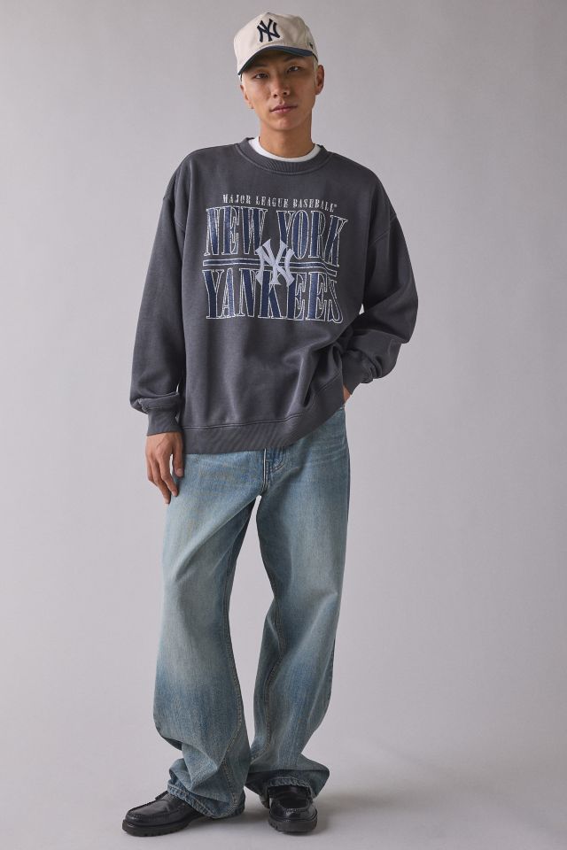 Mitchell & Ness MLB New York Yankees Downtown Graphic Crew Neck Sweatshirt #2