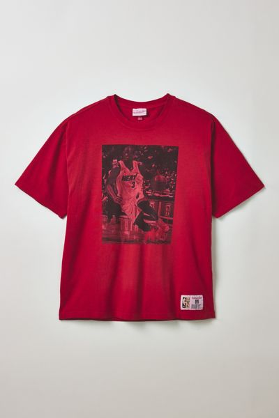 Mitchell & Ness NBA Dwayne Wade Graphic Tee