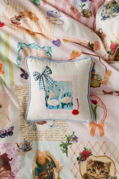 Bedding + Bedspreads | Urban Outfitters