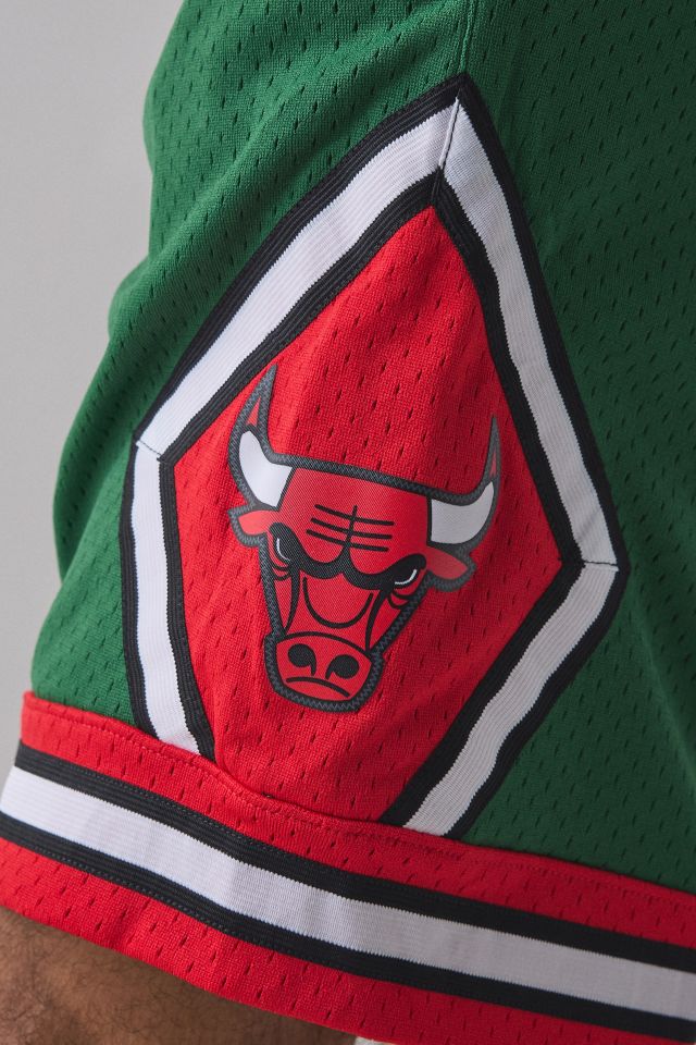 Mitchell & Ness NBA Swingman Mesh Short #3