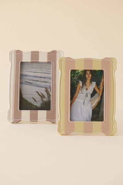 Urban Outfitters Striped Resin 4" X 6" Picture Frame In Neutral At