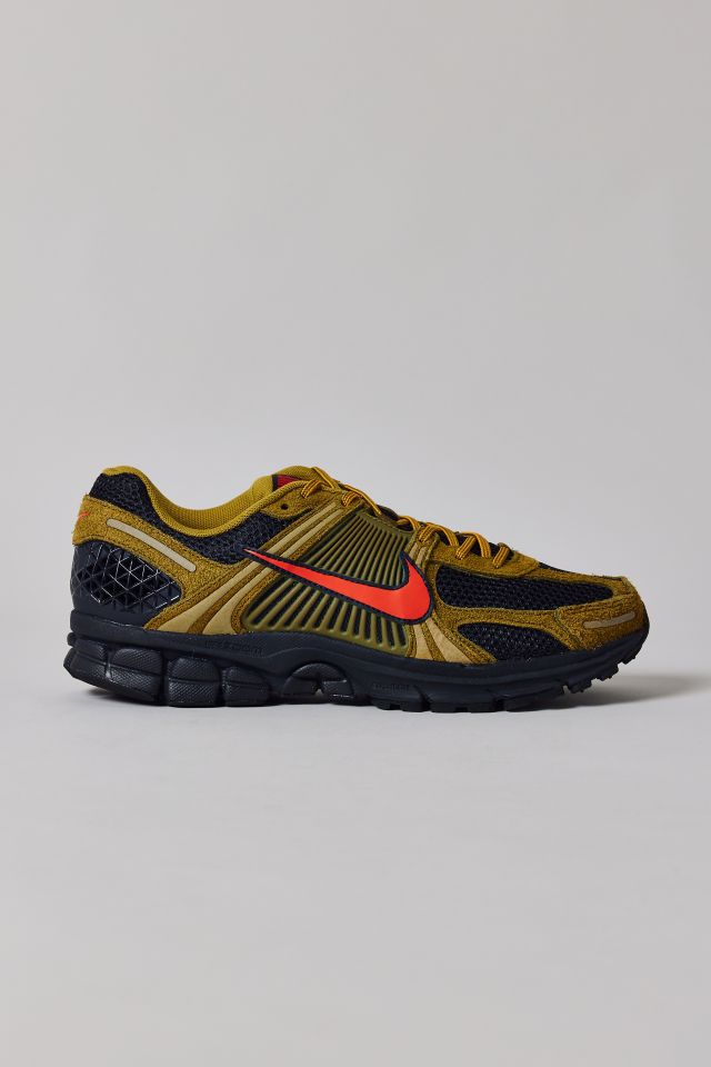 Nike Men's Zoom Vomero 5 Sneaker #2