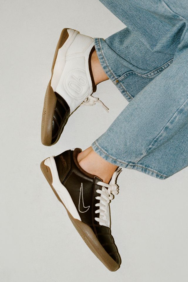 Nike Women's Total 90 SE Sneaker #1