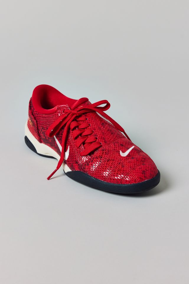 Nike Women's Total 90 SE Sneaker #3