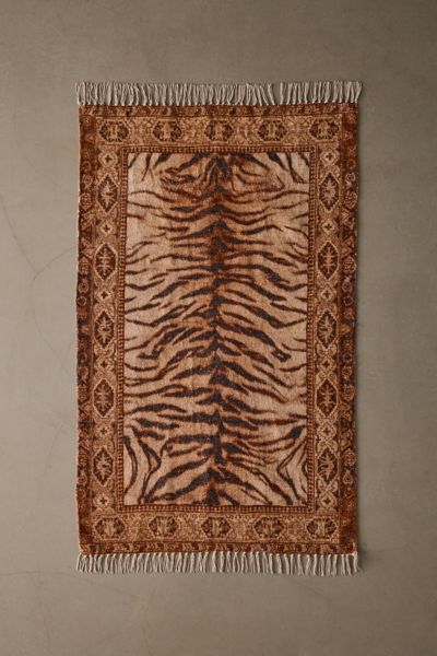 Jaya Animal Digital Printed Chenille Rug