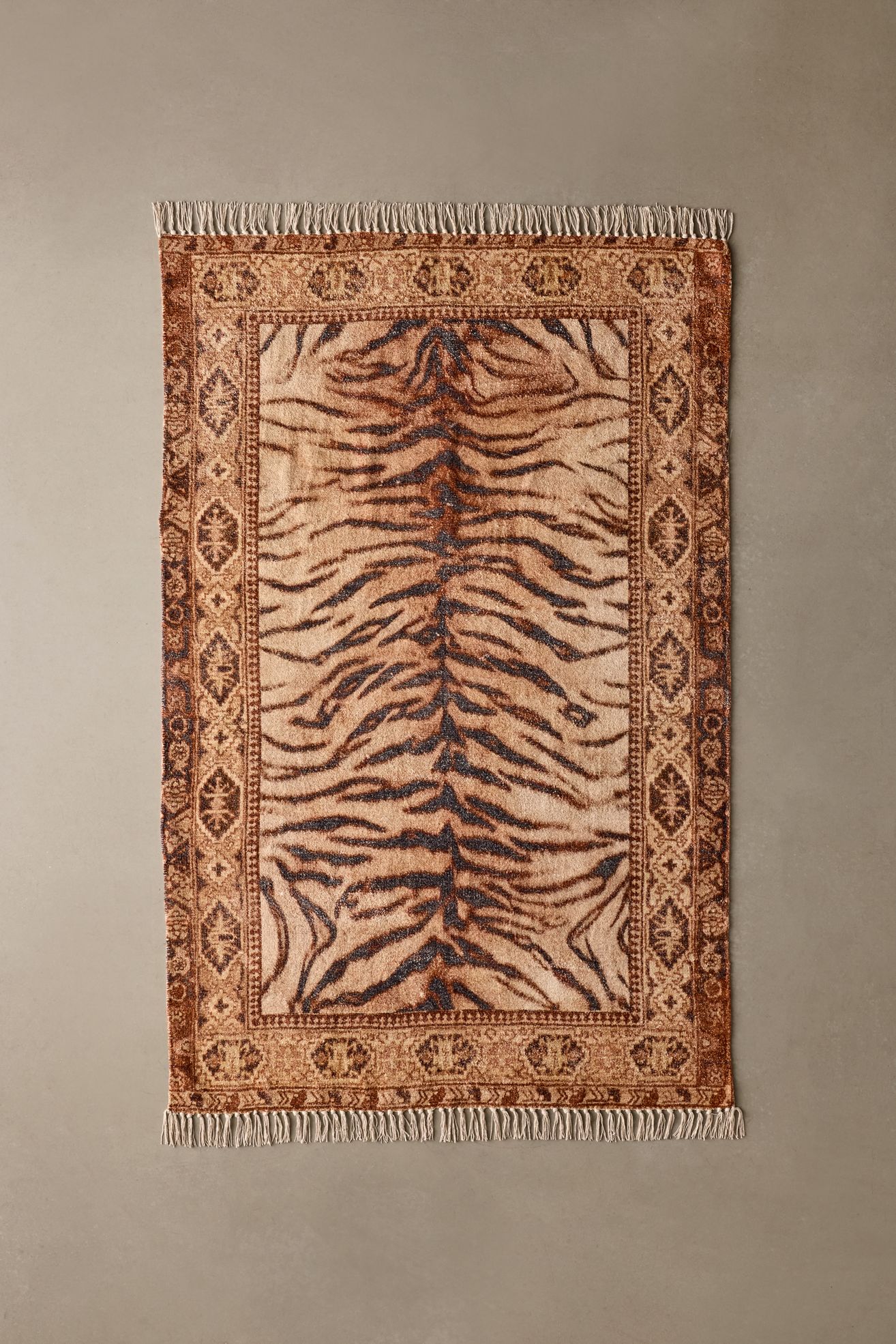 Jaya Animal Digital Printed Chenille Rug - Tiger, 5X7