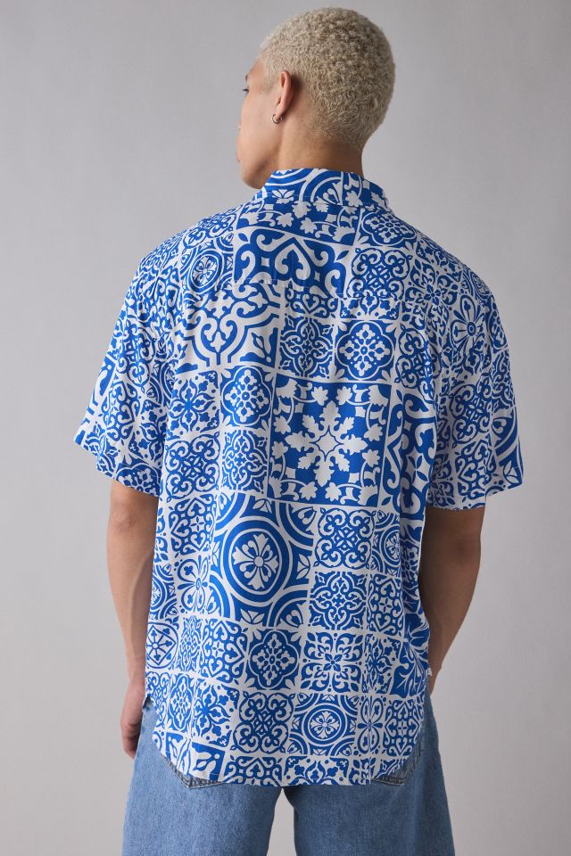 UO Printed Vacation Shirt