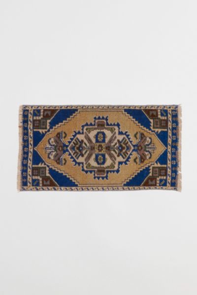 Canary Lane Vintage Mini Rug No. 1509