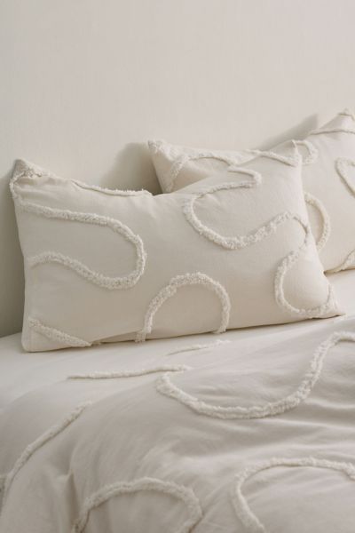 Urban Outfitters Quinn Wiggle Tufted Sham Set In Cream At